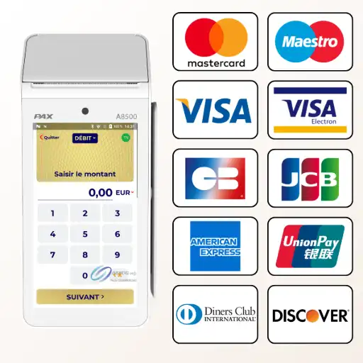 L'image présente le terminal de paiement électronique fixe (TPE) PAX A8500 à gauche, et la liste des cartes de paiement compatibles à sa droite. Sur la partie gauche, on observe le TPE PAX A8500. C'est un appareil moderne de couleur blanche, vu de face. Il est doté d'un grand écran tactile qui affiche un logo d'entreprise coloré, symbolisant sa fonction de traitement des paiements. Sur la partie droite, une série de logos illustre la vaste compatibilité de ce terminal. Cela signifie que l'appareil peut accepter des paiements provenant de nombreux réseaux de cartes différents, qu'ils soient nationaux ou internationaux. La liste des logos inclut les réseaux majeurs tels que Mastercard, Visa, CB (Carte Bancaire), American Express, et UnionPay, ainsi que d'autres options comme Maestro, Visa Electron, JCB, Diners Club International, et Discover. En résumé, ce visuel confirme que le terminal PAX A8500 est une solution de paiement polyvalente. Grâce à son système d'exploitation Android, il est non seulement compatible avec la quasi-totalité des cartes actuelles pour garantir des transactions fluides, mais il est aussi conçu pour s'adapter aux futures évolutions technologiques du paiement.
