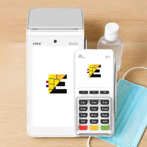 Cette image met en avant un avantage clé du PAX A8500 : sa compatibilité avec un PIN pad client externe, ici le modèle PAX Q25, pour répondre à la priorité croissante de l'hygiène dans le commerce. La présence d'un masque et de gel hydroalcoolique sur l'image renforce ce message de sécurité sanitaire. L'utilisation de ce PIN pad additionnel permet de séparer physiquement les interfaces de paiement : le commerçant manipule son terminal principal A8500, tandis que le client utilise uniquement le PIN pad Q25 qui lui est dédié pour saisir son code ou présenter sa carte. Cette séparation est cruciale car elle évite le partage d'un même appareil, limitant ainsi la transmission de germes et offrant une couche supplémentaire de sécurité et de tranquillité d'esprit aux clients. C'est une solution particulièrement utile pour maintenir des normes d'hygiène élevées, notamment dans les secteurs de la restauration et de l'alimentaire, améliorant ainsi la confiance et l'expérience client au moment du paiement.