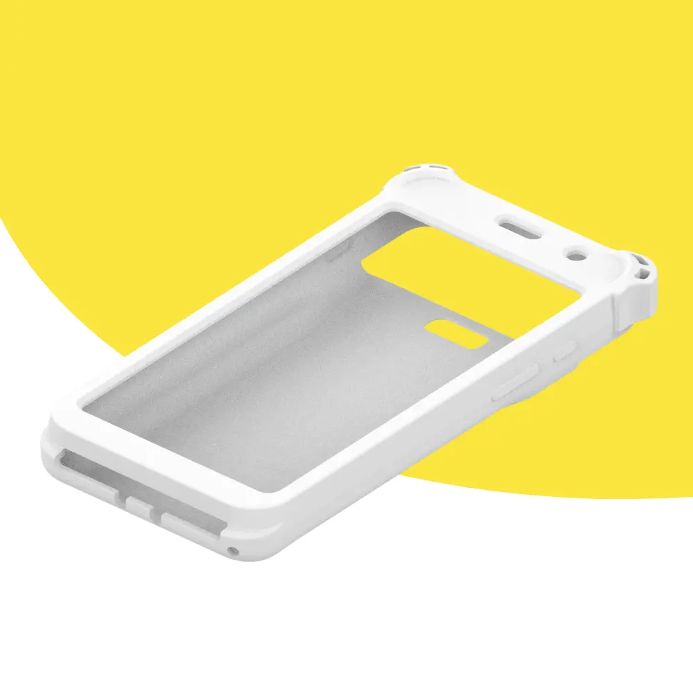 coque-protection-pax-a77-incliné-droite.webp